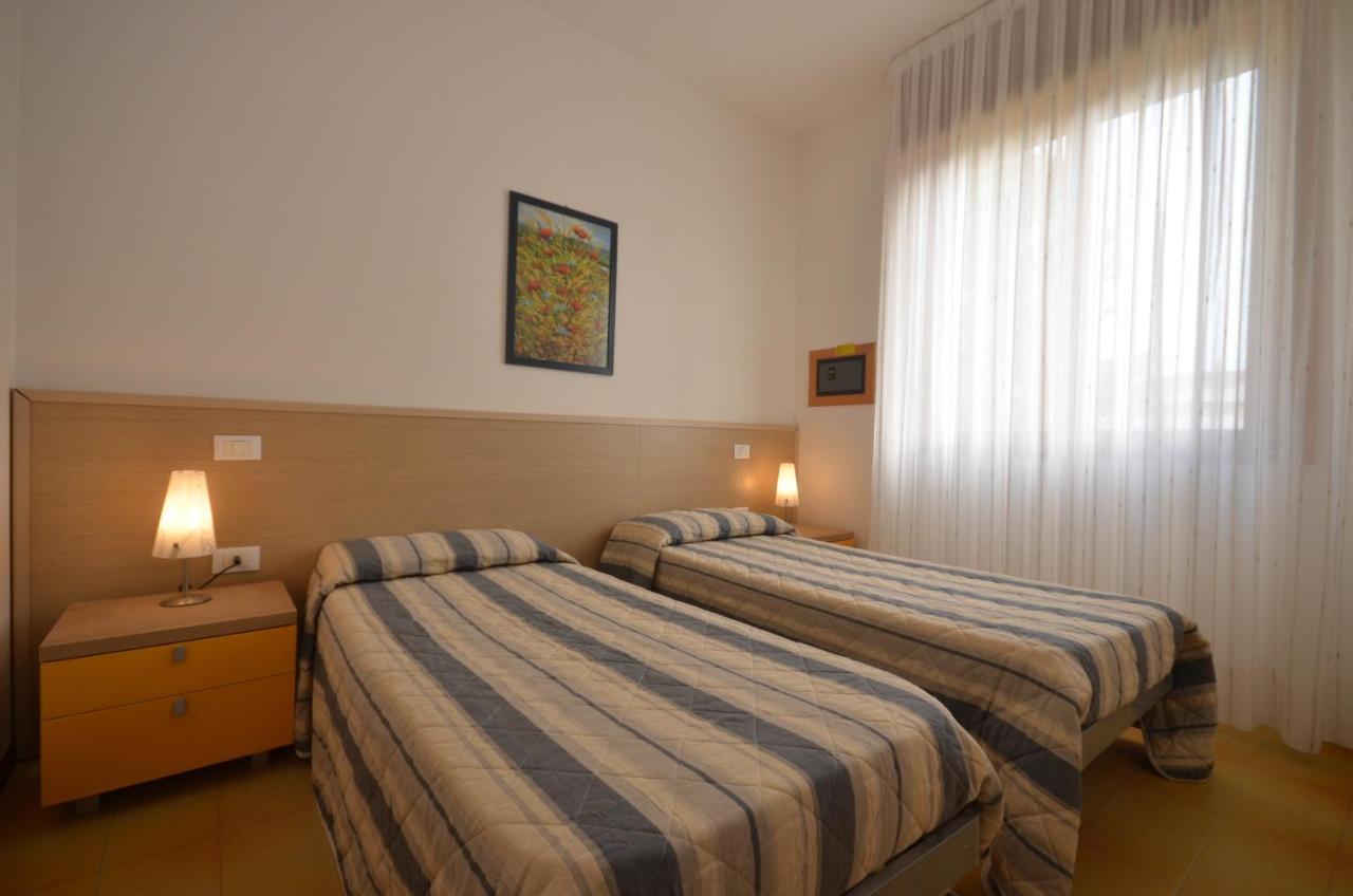 Villaggio Azzurro Бибионе Экстерьер фото